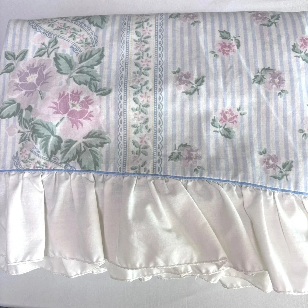 JCPenney Vintage Roses Striped Ruffle Double Full Sheet Set Flat Fitted